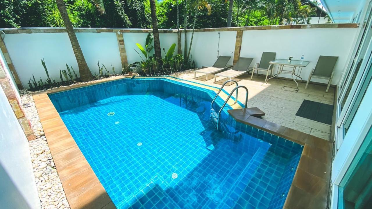 Hidden Palm Pool Villas Pattaya Exterior photo
